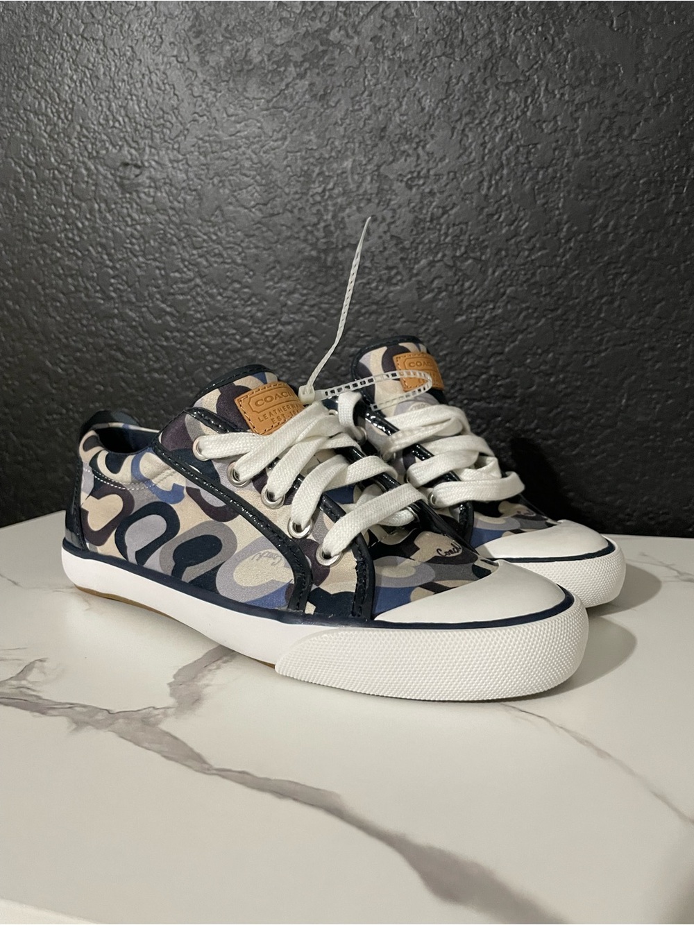 Coach Barrett A1664 Signature Sneakers Grey Multi Navy Size 6 New in Box